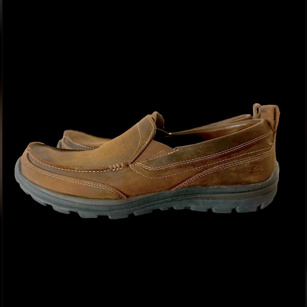 Skechers mens loafers size 11